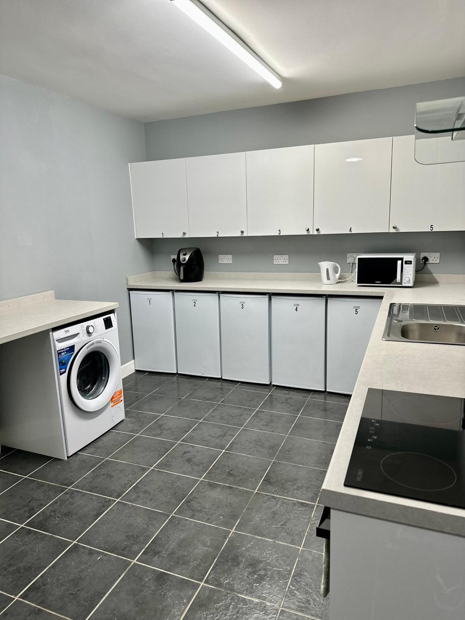 Cosy Ensuite Double Room, Near Heathrow Airport Northolt  Exterior photo